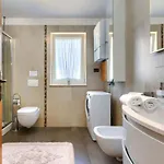 'villa Mare' Mit Privatem Pool By Interhome Trget
