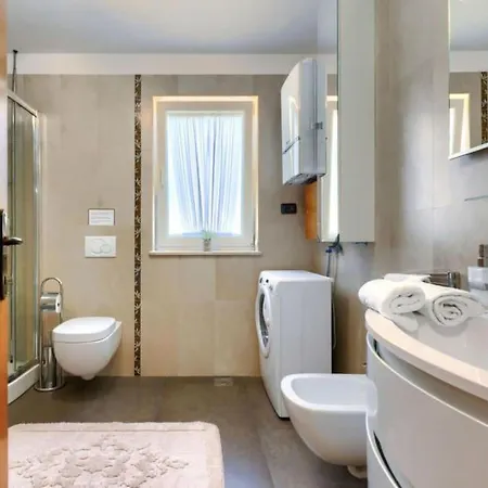 'villa Mare' Mit Privatem Pool By Interhome Trget