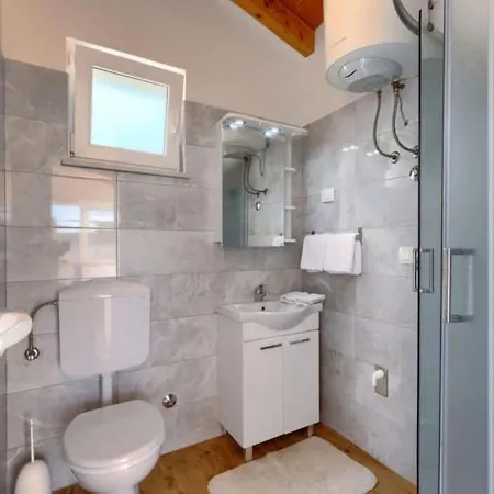 'villa Mare' Mit Privatem Pool By Interhome Trget