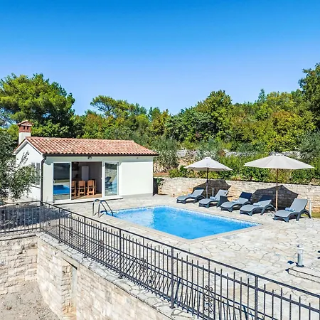 Oliva By Interhome * Trget