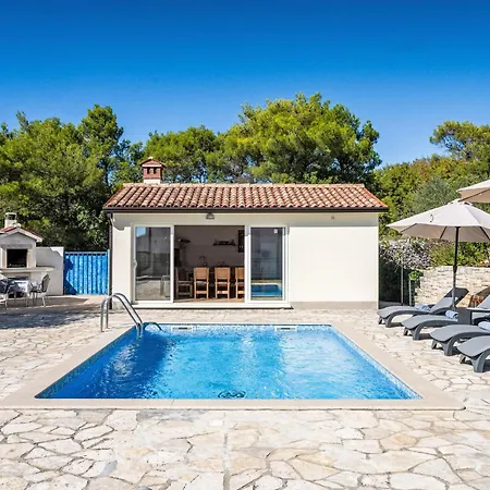 Apartman Oliva By Interhome *