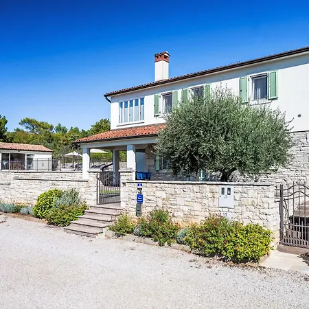 Apartman Oliva By Interhome
